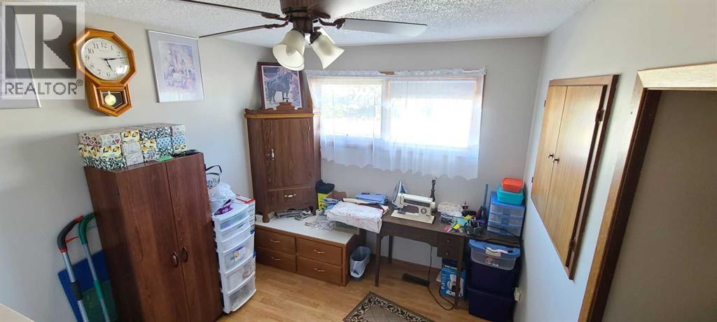 Photo 20 of 5314 46 Street, Taber AB