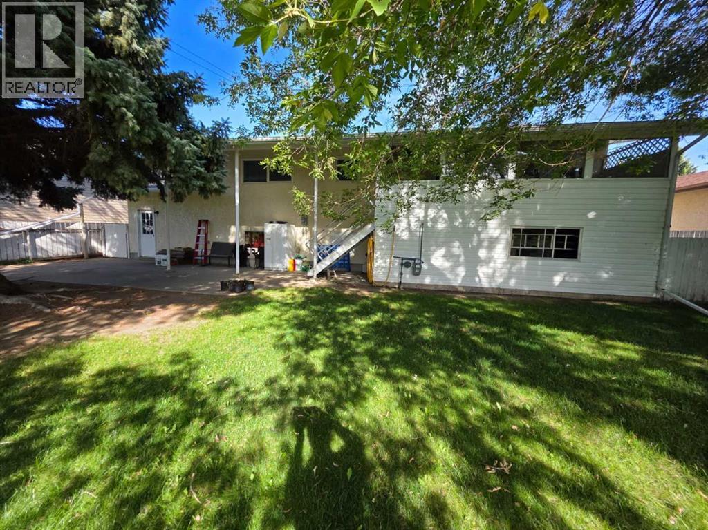 Photo 33 of 5314 46 Street, Taber AB