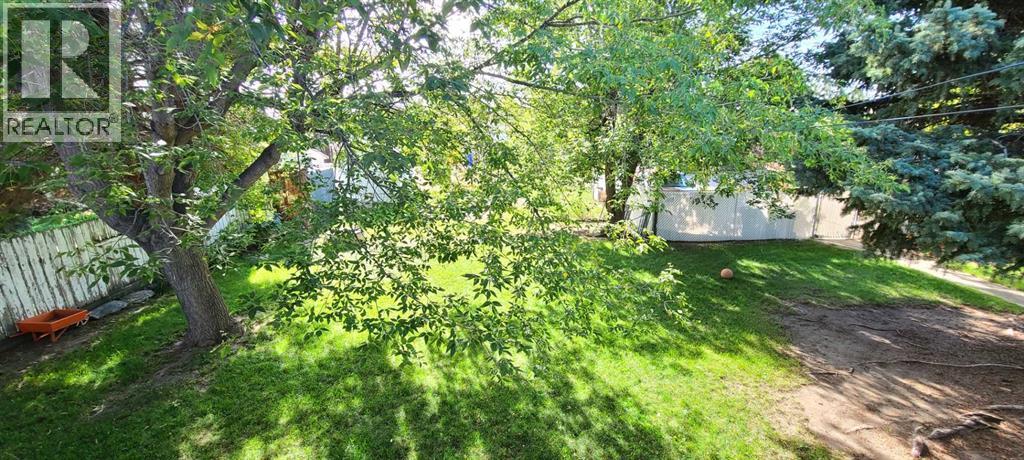 Photo 37 of 5314 46 Street, Taber AB