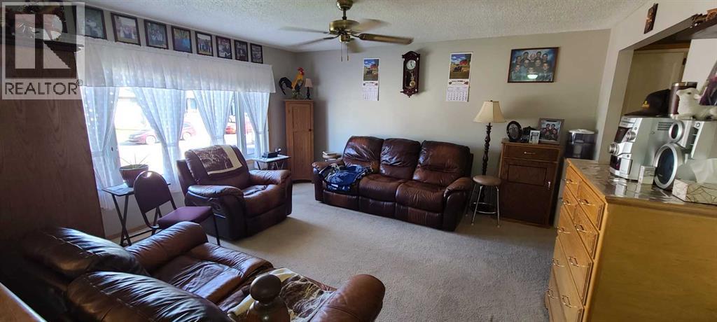 Photo 6 of 5314 46 Street, Taber AB