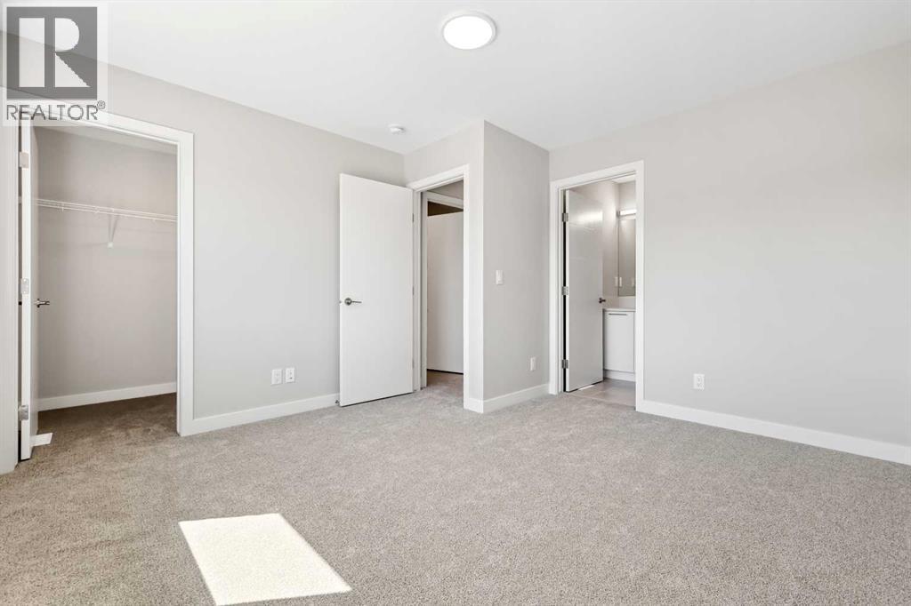 Single Family House for Sale in  Rangeview Avenue SE Rangeview Calgary 