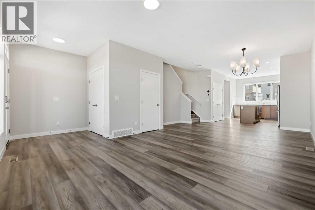 Single Family House for Sale in  Rangeview Avenue SE Rangeview Calgary 