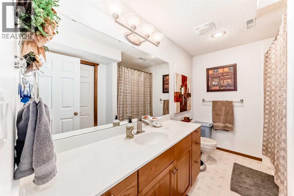 Single Family House for Sale in  Chaparral Link SE Chaparral Calgary 