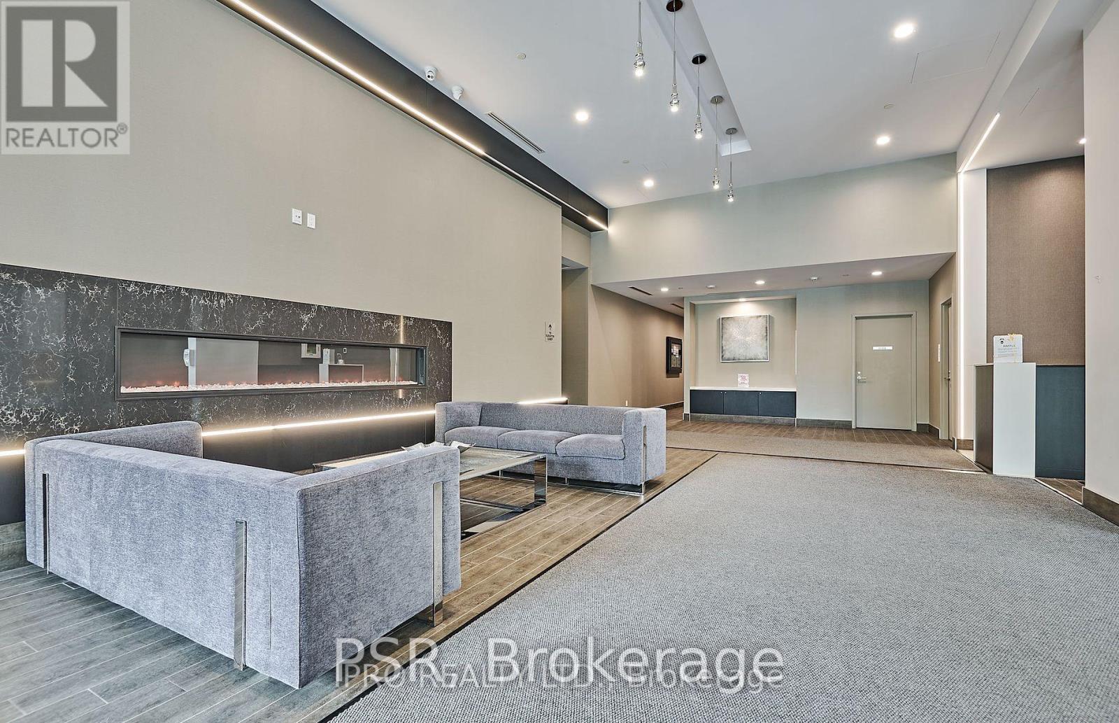 Photo 4 of 1017 8 Trent Avenue, Toronto ON
