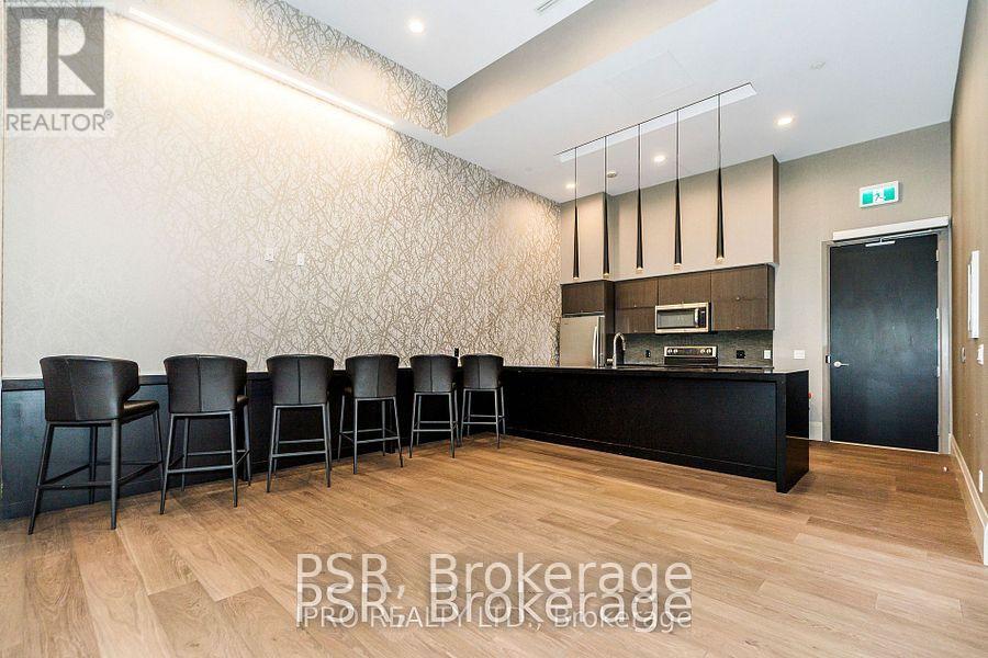 Photo 7 of 1017 8 Trent Avenue, Toronto ON