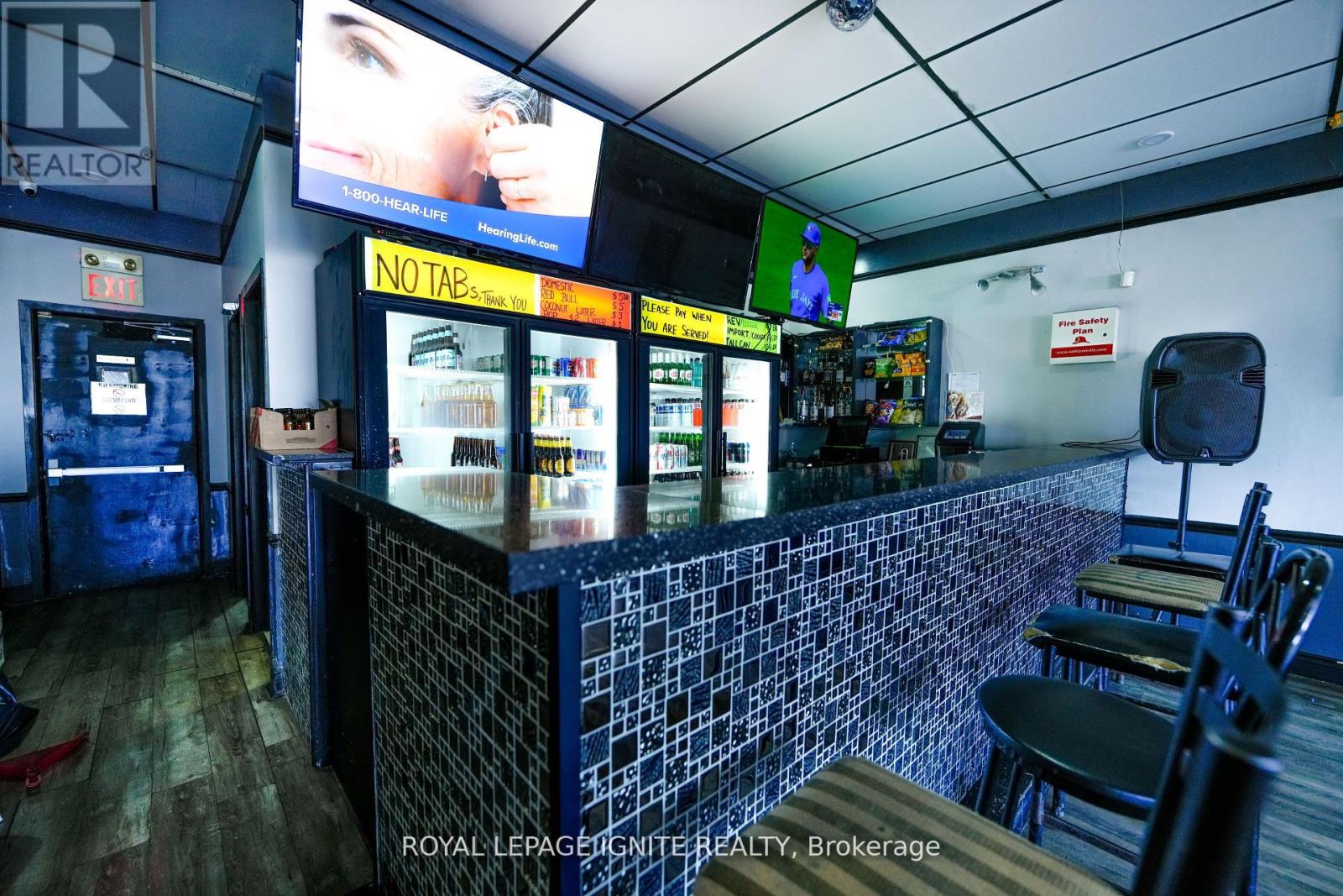 Photo 6 of 1 2 4190 Kingston Road, Toronto ON