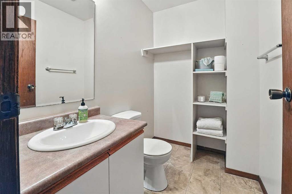 Photo 4 of 8 45 Cosgrove Crescent, Red Deer AB
