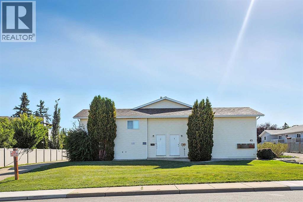 Photo 26 of 8 45 Cosgrove Crescent, Red Deer AB