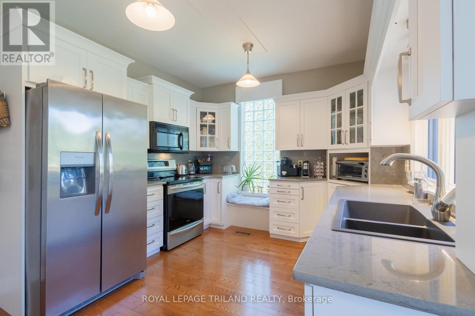 Single Family House for Sale in  GEORGE STREET North Middlesex (Parkhill) 