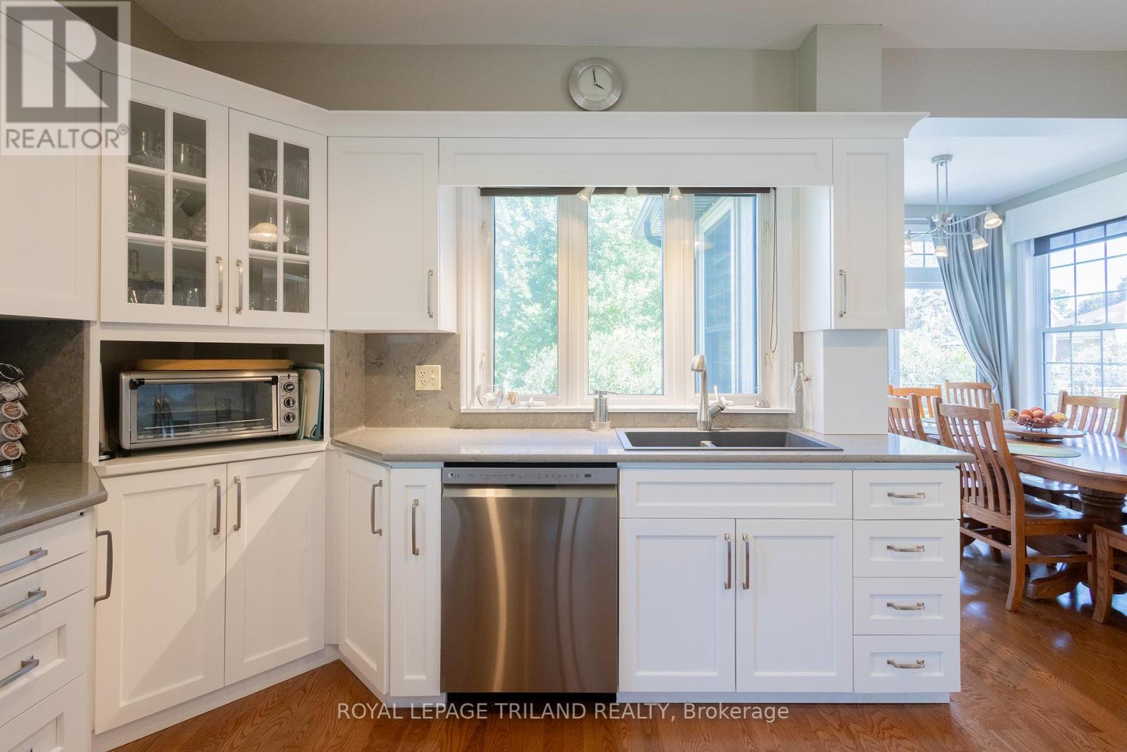 Single Family House for Sale in  GEORGE STREET North Middlesex (Parkhill) 