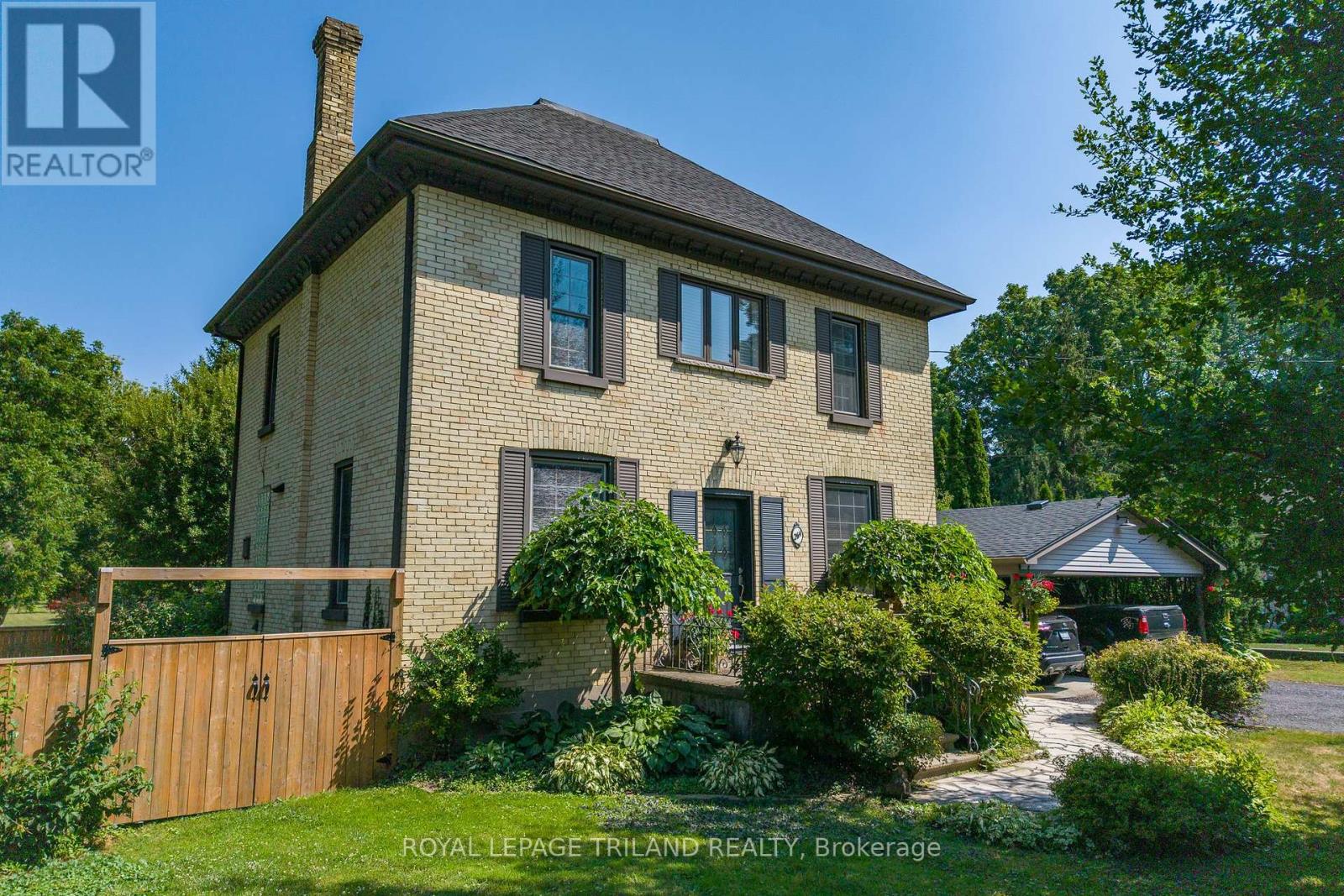 Single Family House for Sale in  GEORGE STREET North Middlesex (Parkhill) 