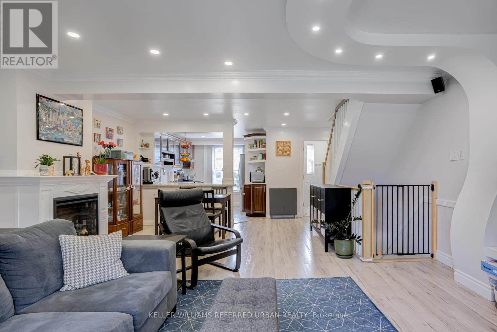 Photo 11 of 176 2440 Bromsgrove Road, Mississauga ON