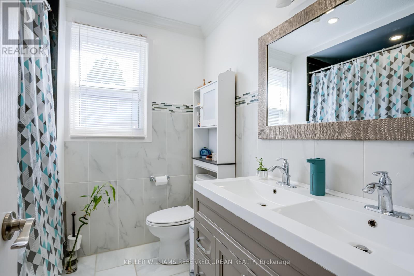 Photo 19 of 176 2440 Bromsgrove Road, Mississauga ON