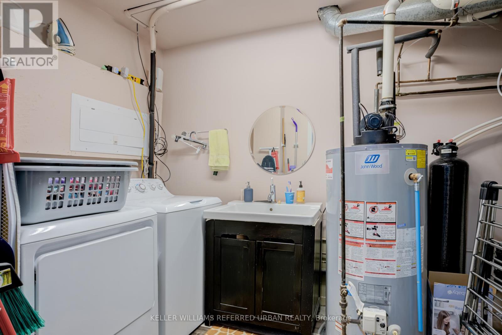 Photo 33 of 176 2440 Bromsgrove Road, Mississauga ON