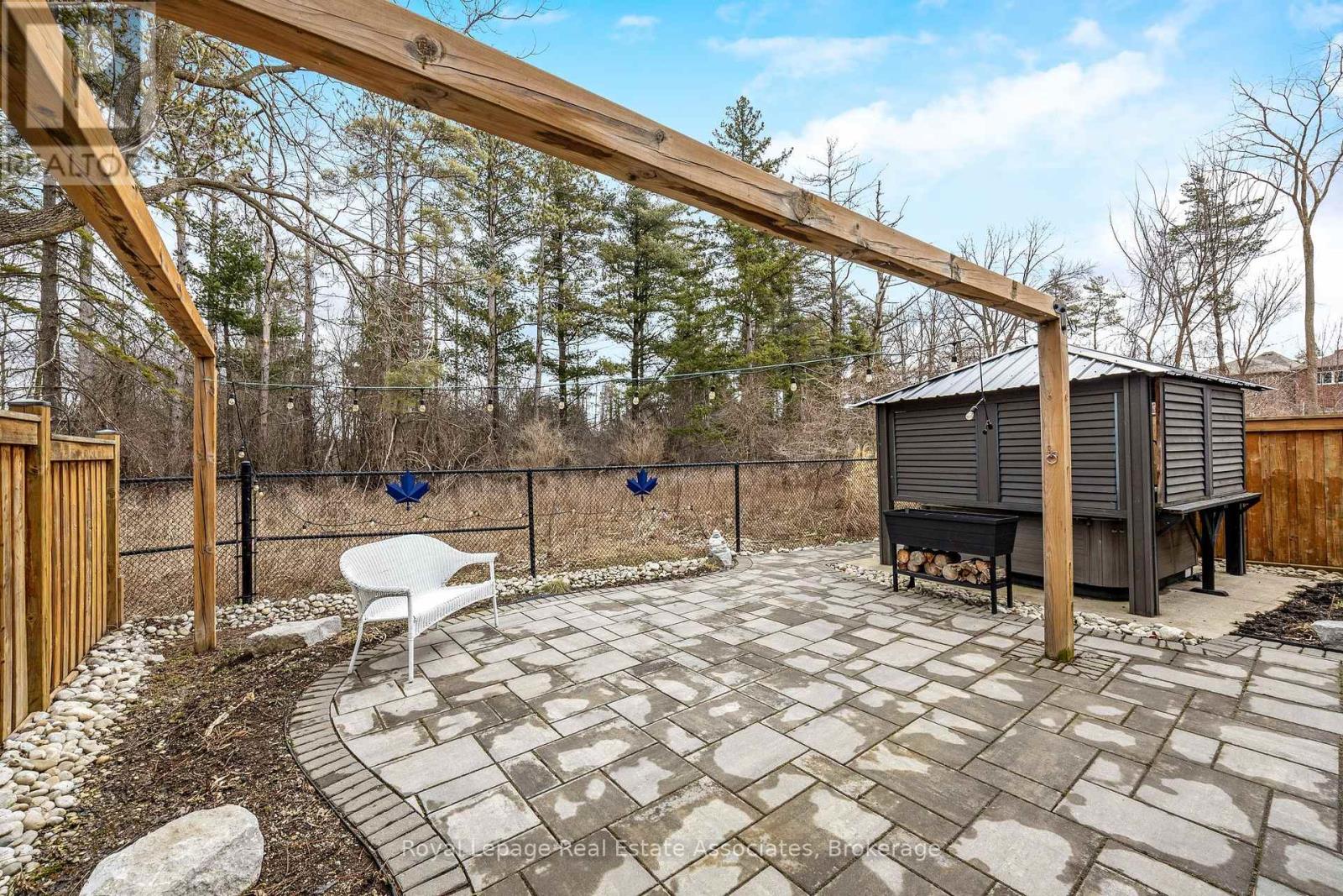 Photo 45 of 25 Upper Canada Court, Halton Hills ON