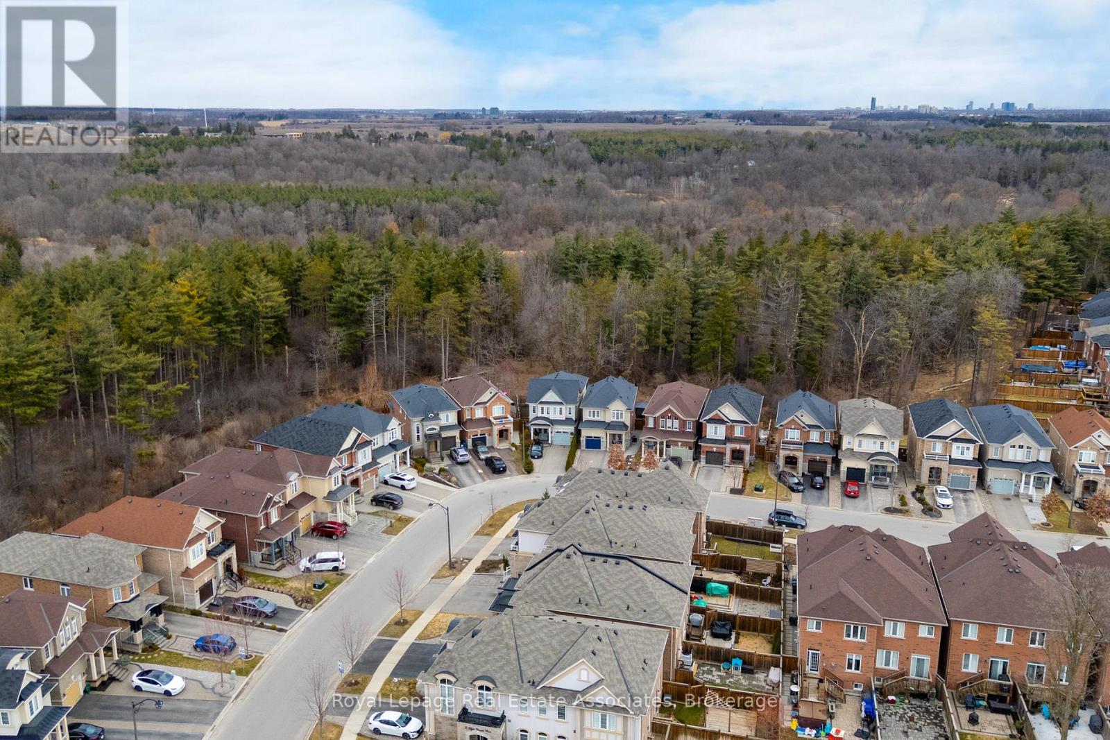 Photo 50 of 25 Upper Canada Court, Halton Hills ON