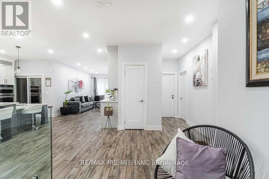 Photo 21 of 190 Landsbridge Street, Caledon ON