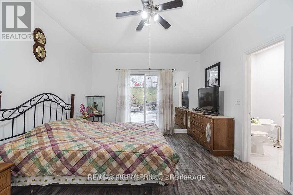 Photo 22 of 190 Landsbridge Street, Caledon ON