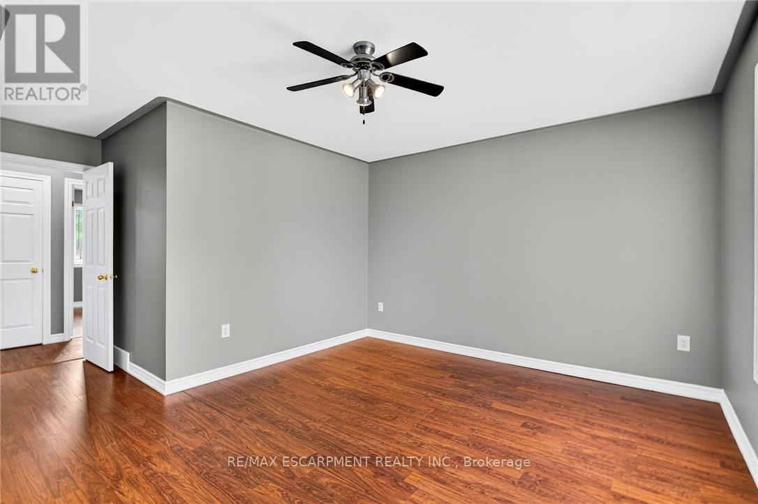 Photo 21 of 133 Grantham Avenue, St Catharines ON