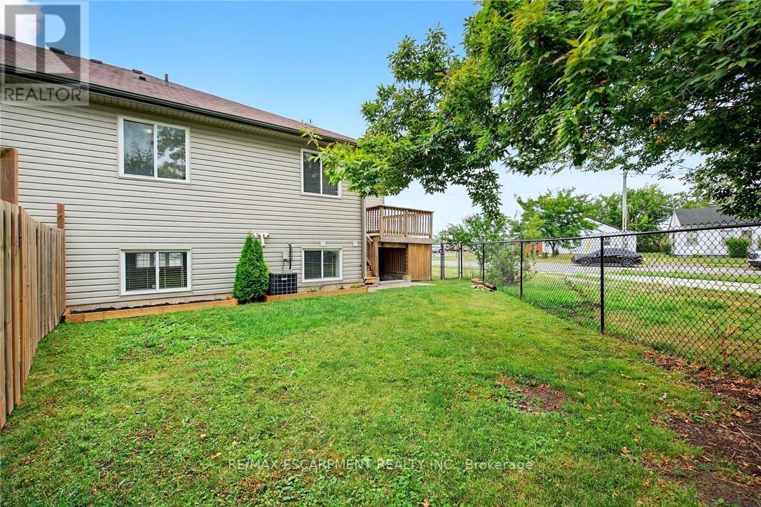 Photo 45 of 133 Grantham Avenue, St Catharines ON
