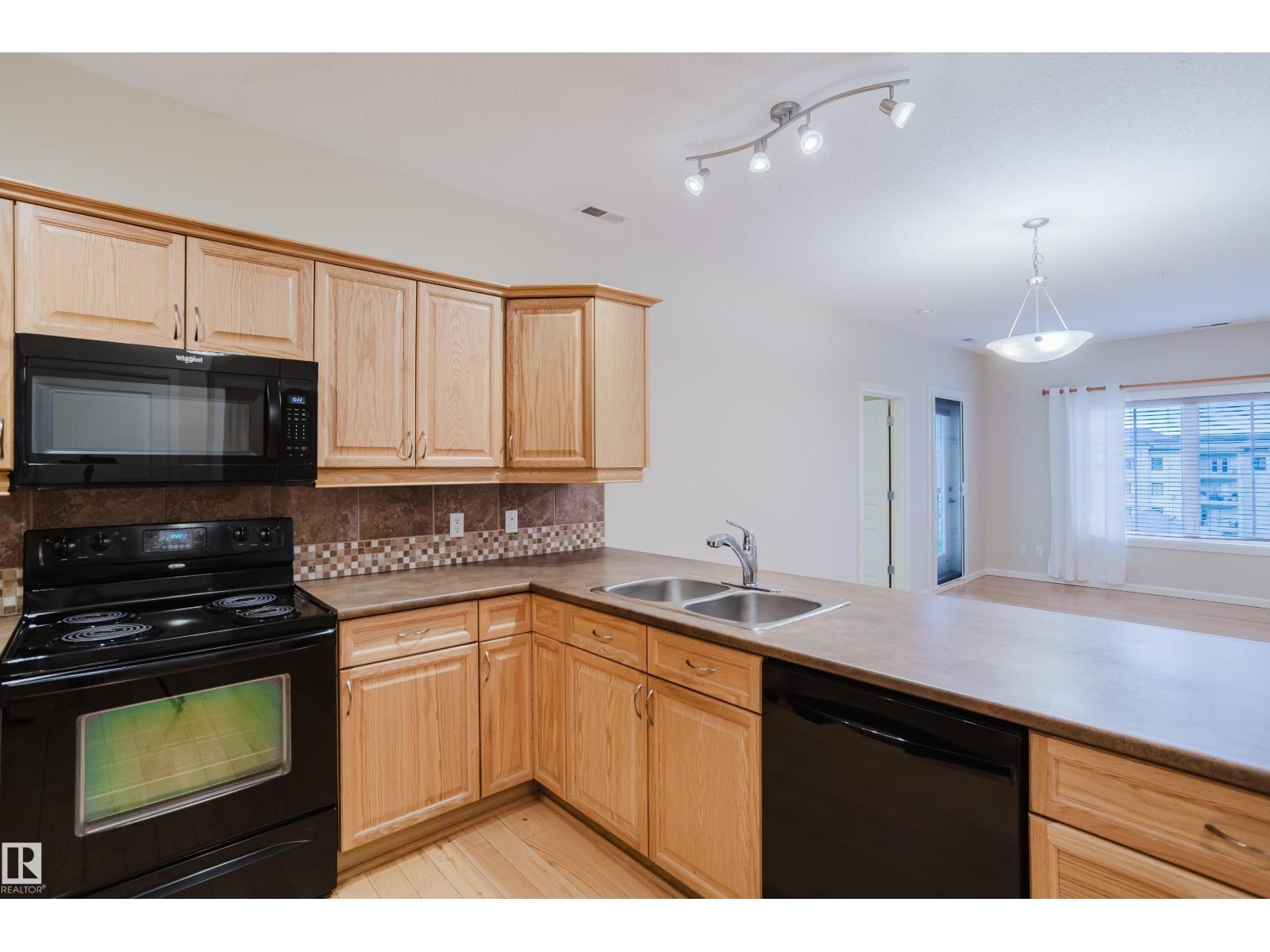Photo 46 of 409 160 Magrath Rd Nw, Edmonton AB