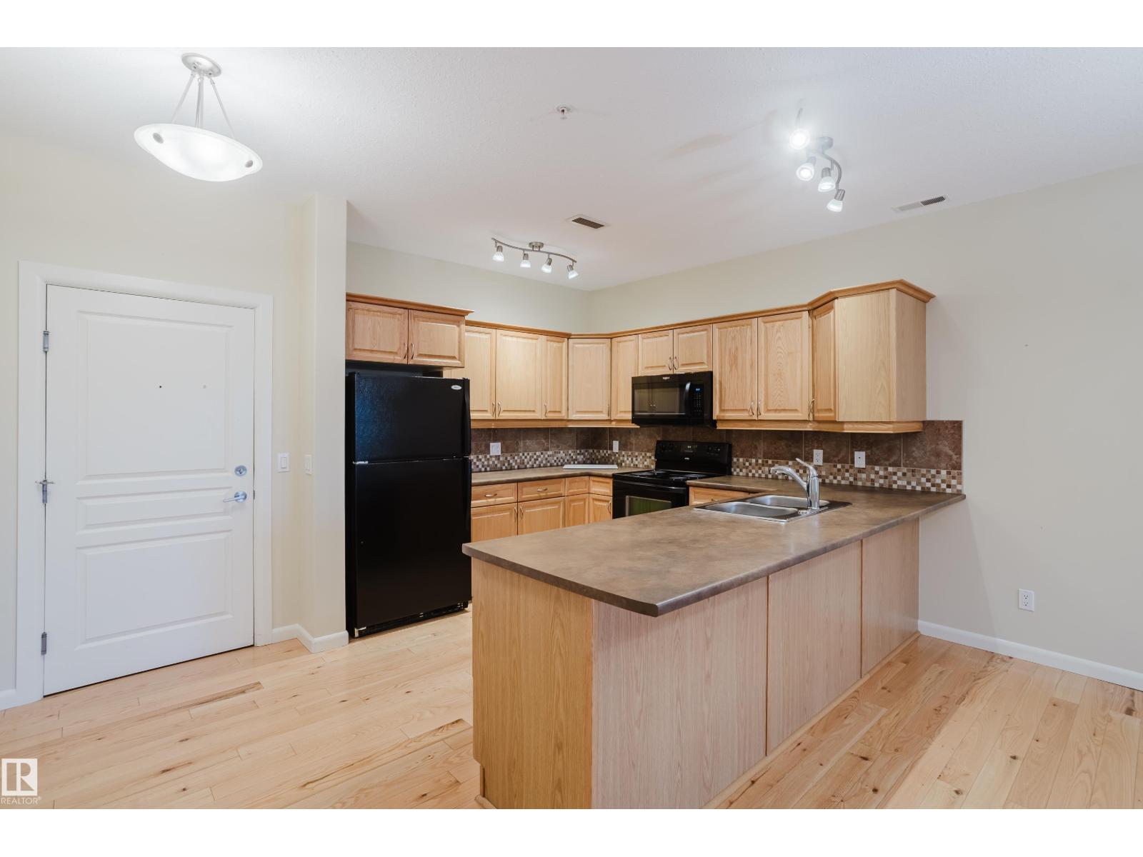 Photo 53 of 409 160 Magrath Rd Nw, Edmonton AB