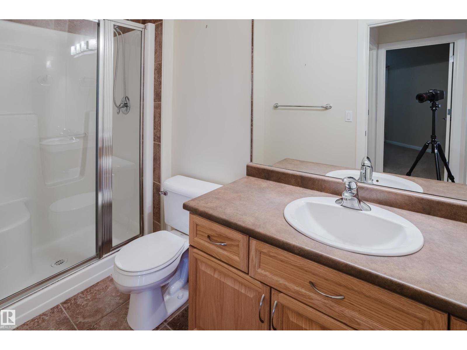 Photo 10 of 409 160 Magrath Rd Nw, Edmonton AB