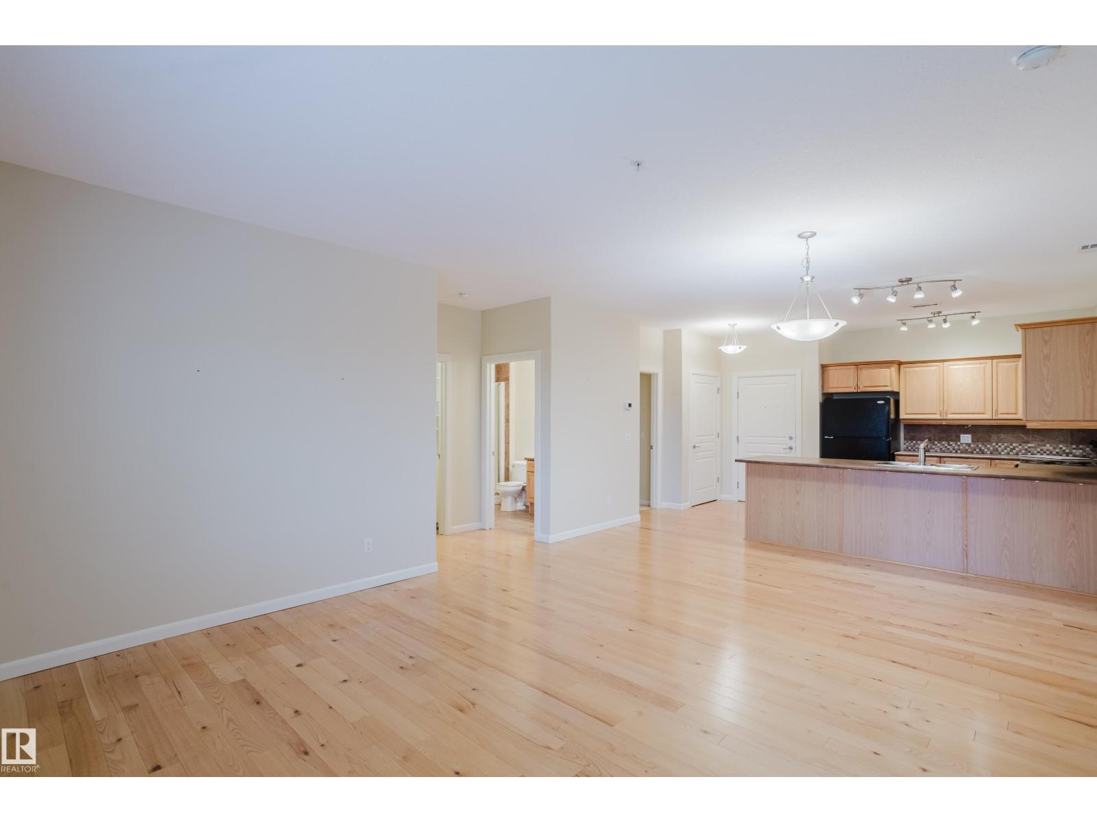 Photo 42 of 409 160 Magrath Rd Nw, Edmonton AB