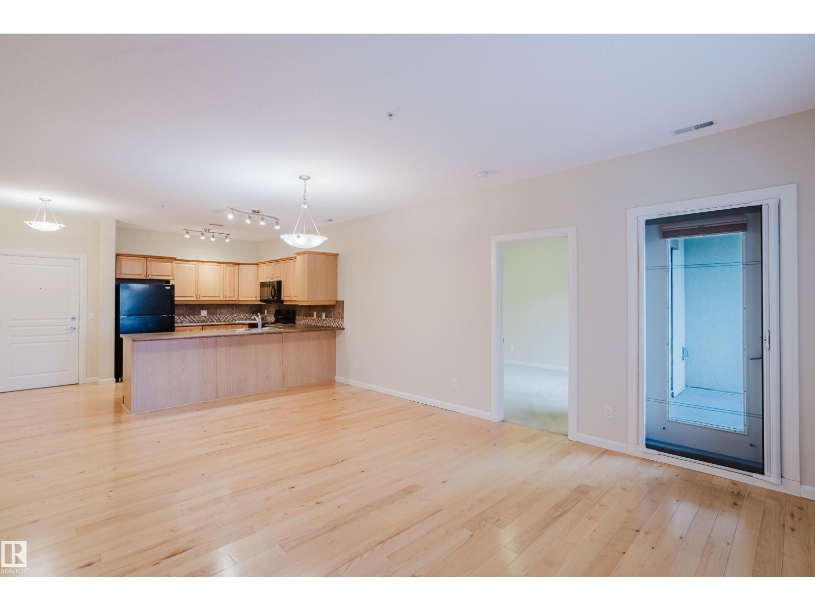 Photo 40 of 409 160 Magrath Rd Nw, Edmonton AB