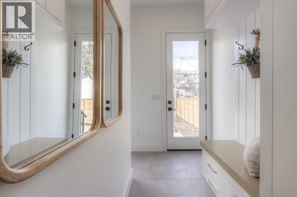 Photo 17 of 2833 25 A Street Sw, Calgary AB