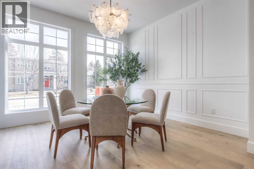 Photo 3 of 2833 25 A Street Sw, Calgary AB