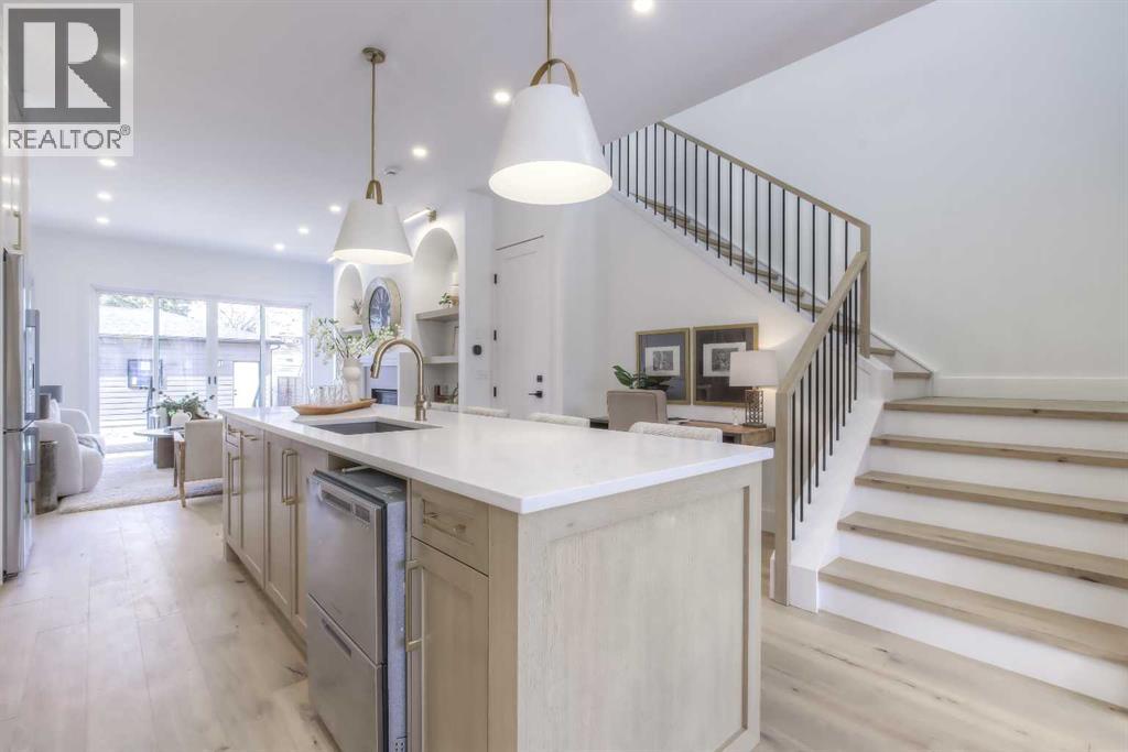 Photo 11 of 2833 25 A Street Sw, Calgary AB