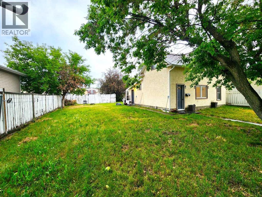 Photo 2 of 5713 57 Avenue, Red Deer AB