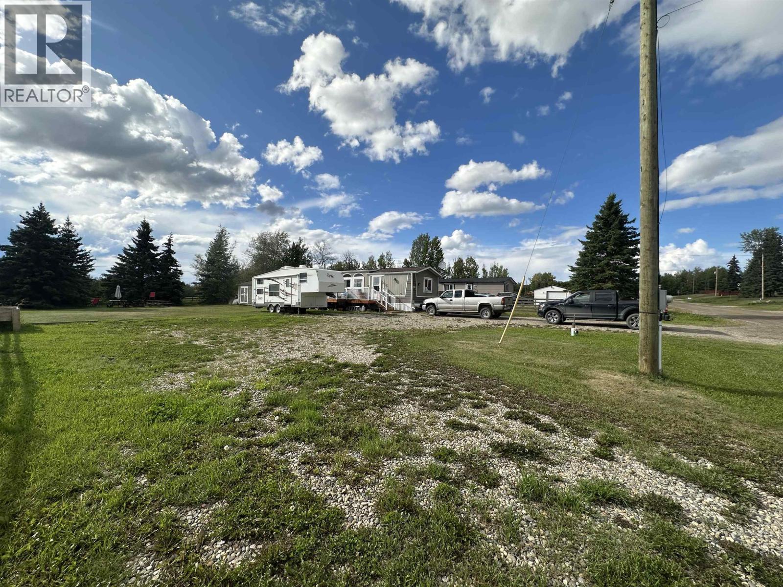 Photo 29 of 8805 Pine Road, Fort St John BC