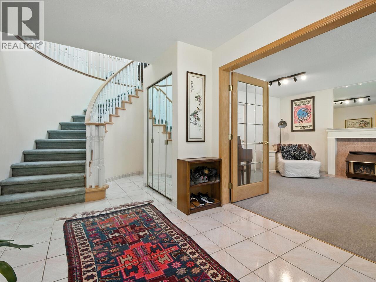 Photo 2 of 1566 Cliff Avenue, Burnaby BC