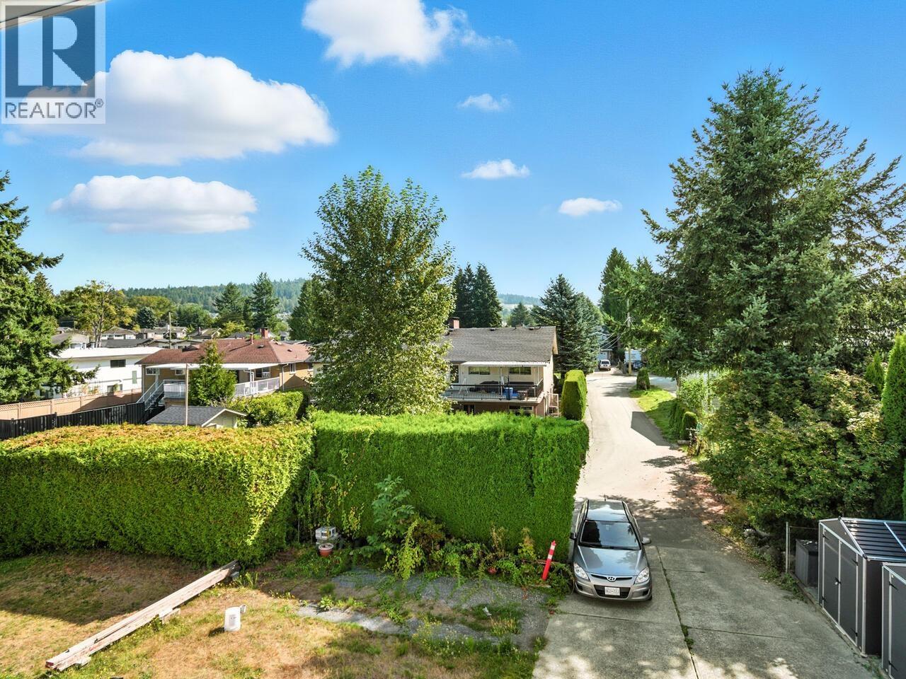 Photo 12 of 1566 Cliff Avenue, Burnaby BC