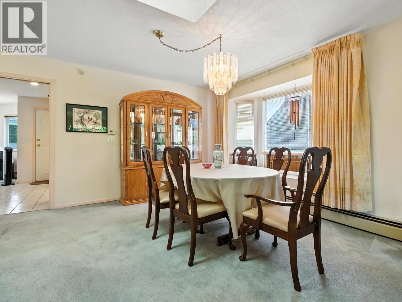 Photo 4 of 1566 Cliff Avenue, Burnaby BC