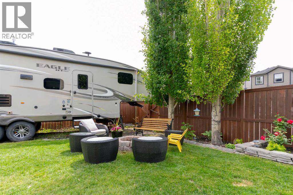 Single Family House for Sale in  Tuscany Ridge Mews NW Tuscany Calgary 