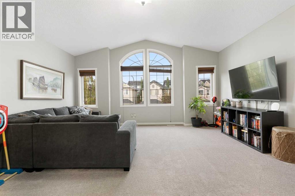 Single Family House for Sale in  Tuscany Ridge Mews NW Tuscany Calgary 
