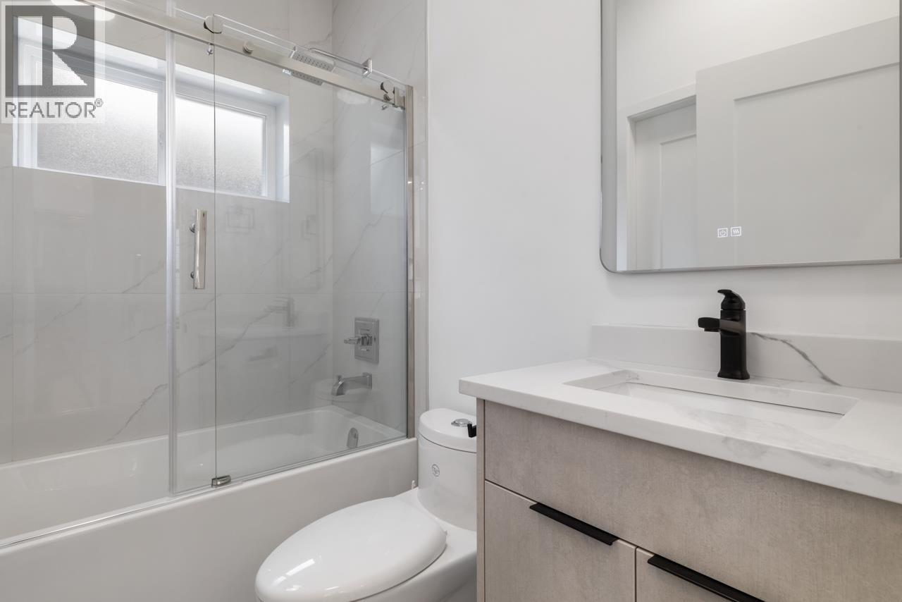 Photo 26 of 1 2022 E 4th Avenue, Vancouver BC