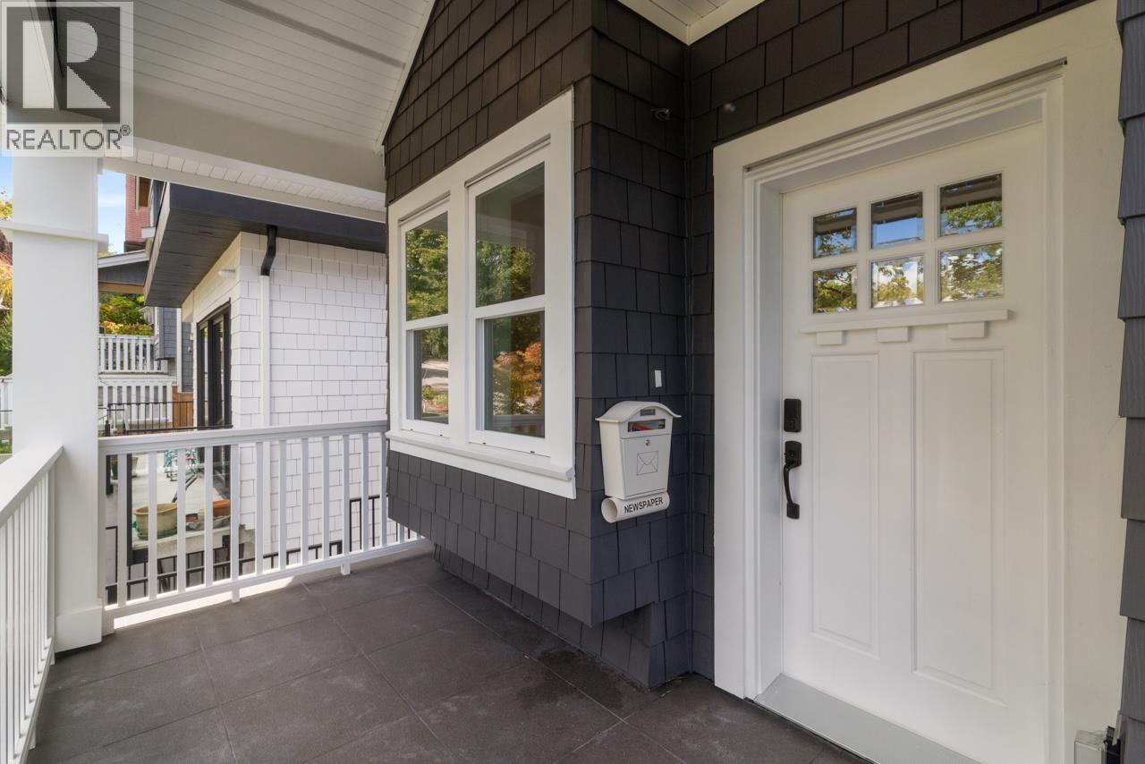 Photo 9 of 1 2022 E 4th Avenue, Vancouver BC