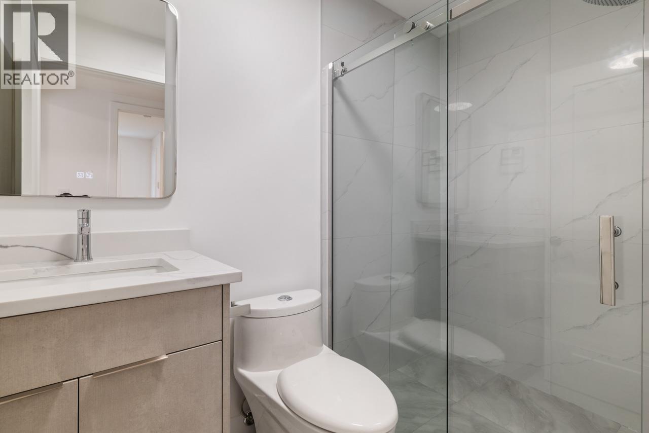 Photo 9 of 2 2022 E 4th Avenue, Vancouver BC