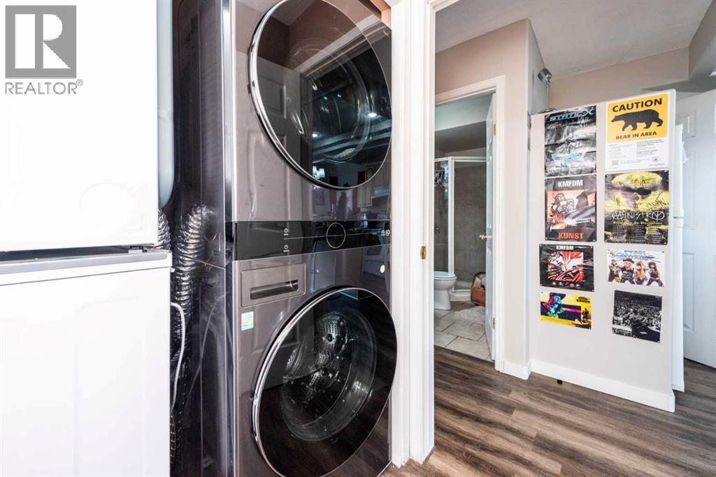 Single Family House 4 Level for Sale in  Erin Circle SE Erin Woods Calgary 