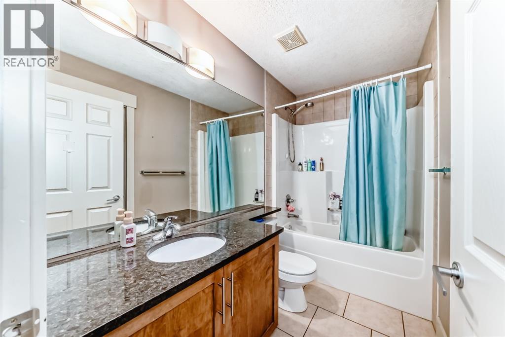 Single Family House for Sale in  St Moritz Terrace SW Springbank Hill Calgary 