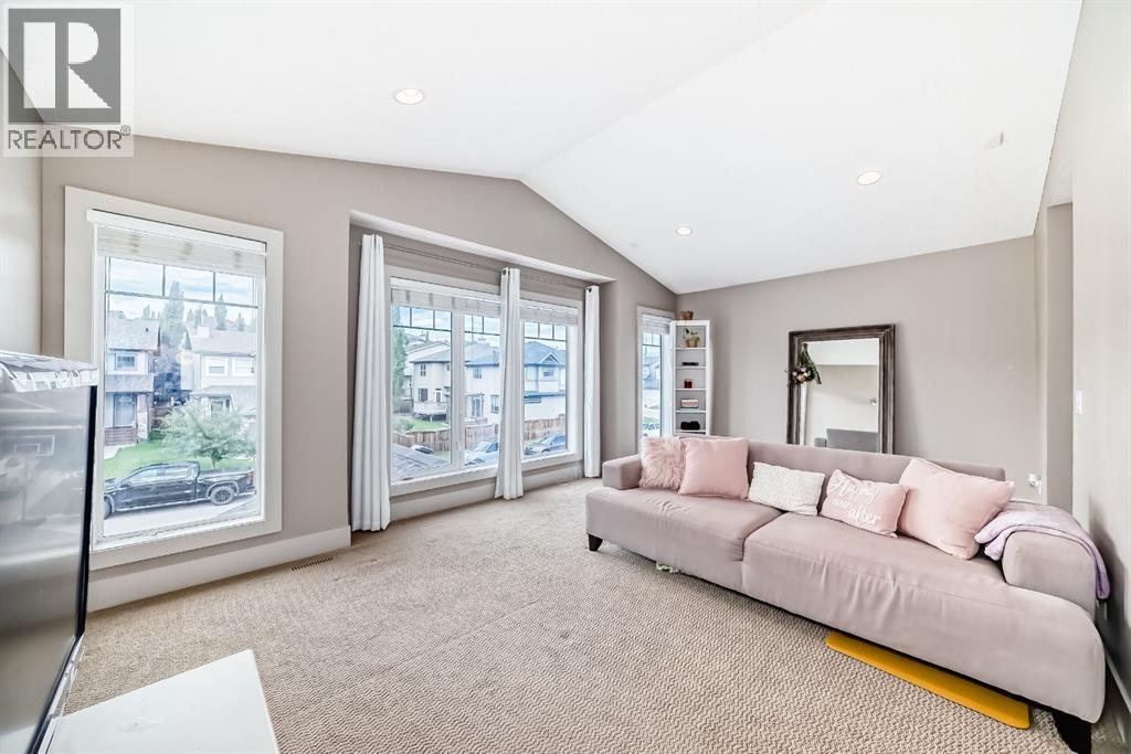 Single Family House for Sale in  St Moritz Terrace SW Springbank Hill Calgary 