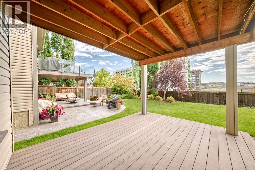 Single Family House for Sale in  St Moritz Terrace SW Springbank Hill Calgary 
