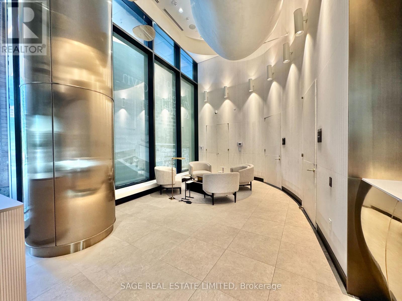 Photo 14 of 712 480 Front Street W, Toronto ON