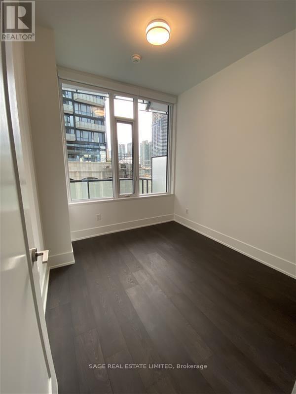 Photo 6 of 712 480 Front Street W, Toronto ON