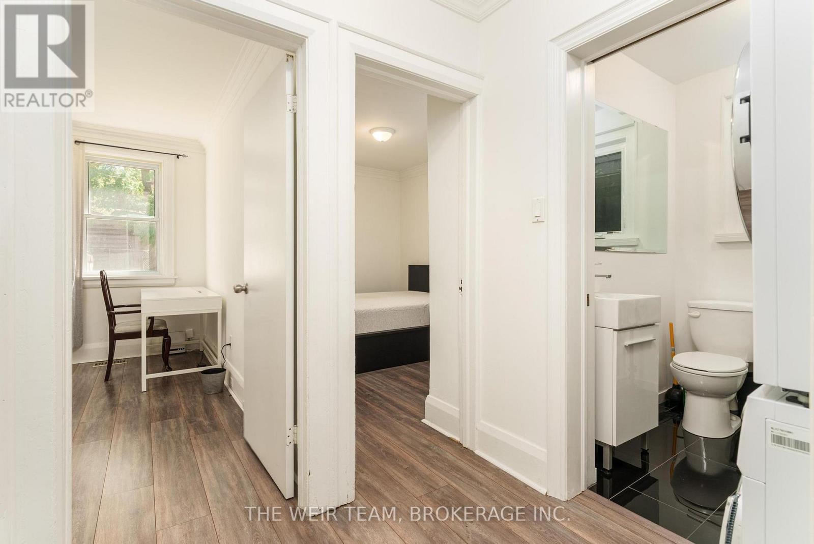 Photo 17 of 1155 Woodbine Avenue, Toronto ON