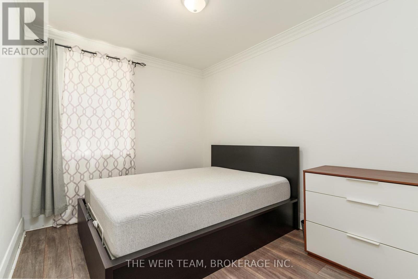 Photo 12 of 1155 Woodbine Avenue, Toronto ON